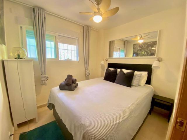 Acapulco Playa Bluewater Villas Нерха Экстерьер фото